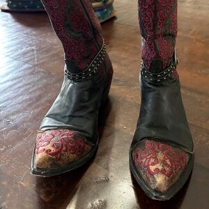 Old Gringo Black and Pink Embroidered Ankle Boots